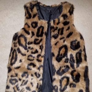Cheeta / leapord print vest